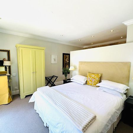 The Parkwood Hotel Johannesburg Exterior photo