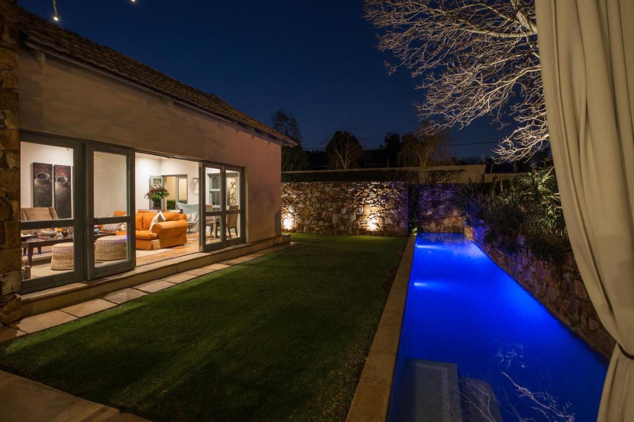 The Parkwood Hotel Johannesburg Exterior photo