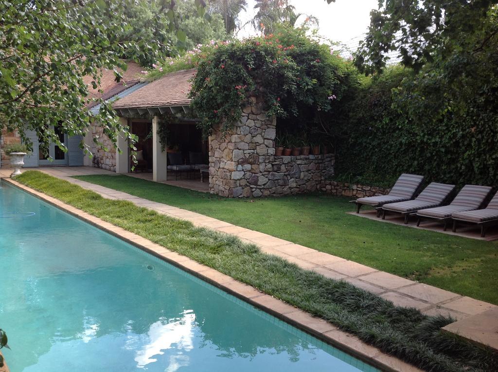 The Parkwood Hotel Johannesburg Exterior photo