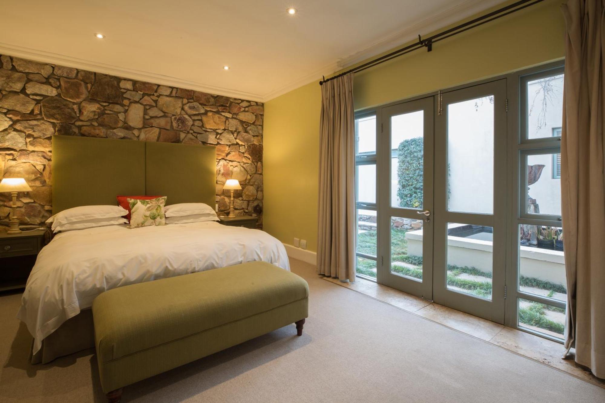 The Parkwood Hotel Johannesburg Exterior photo