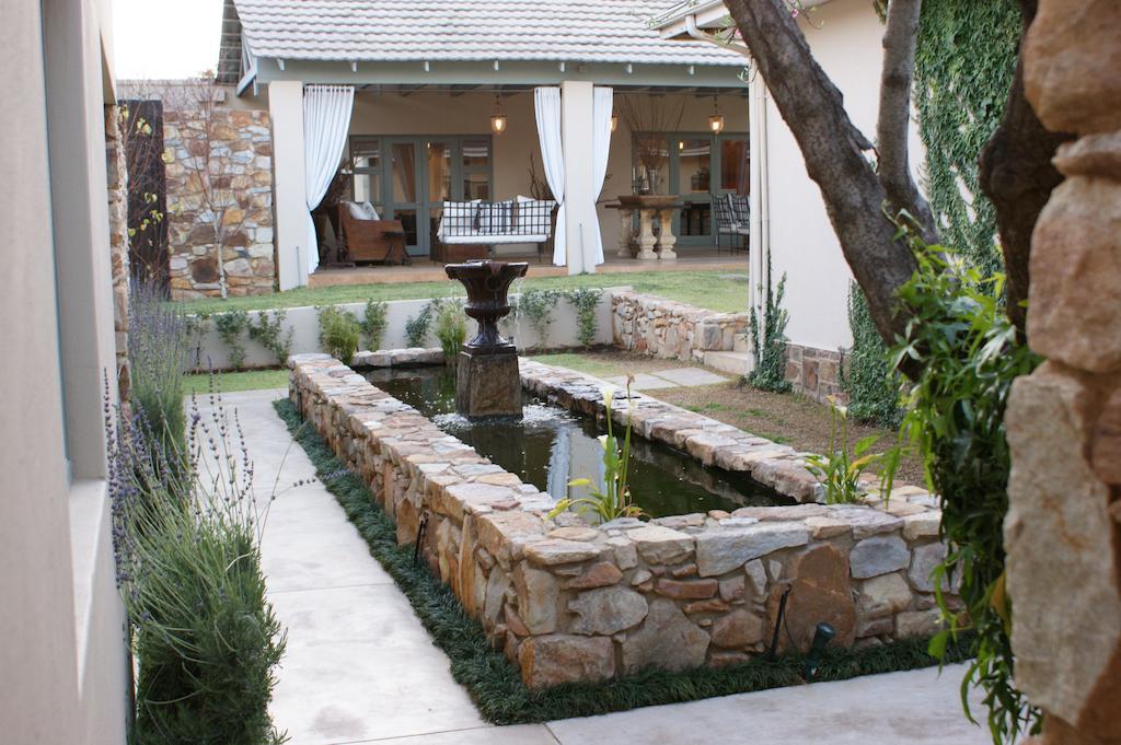 The Parkwood Hotel Johannesburg Exterior photo