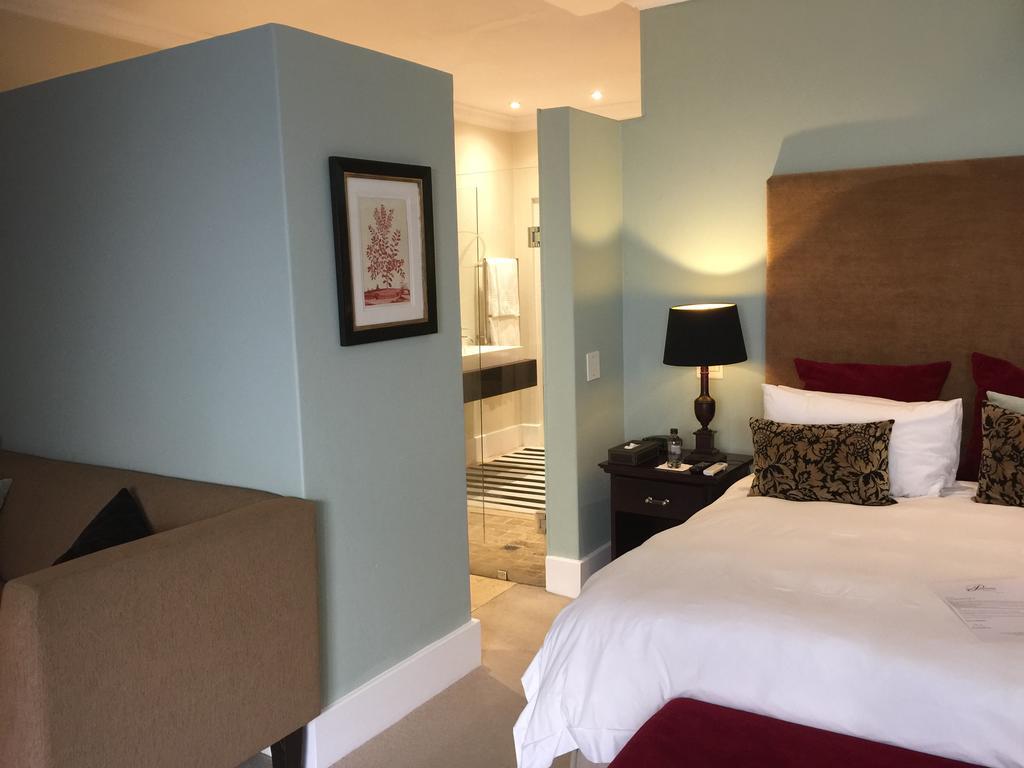 The Parkwood Hotel Johannesburg Exterior photo