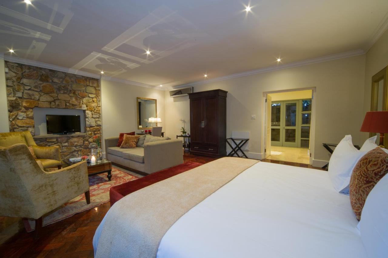 The Parkwood Hotel Johannesburg Exterior photo